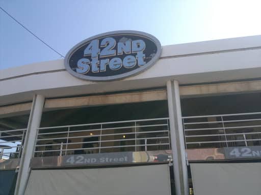 42nd Street Kavos