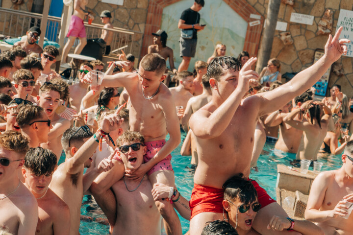 oasis pool party malia