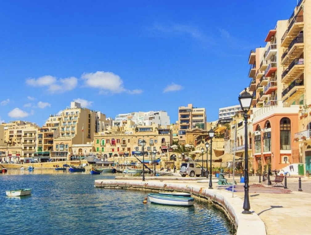 Spinola Bay - Malta