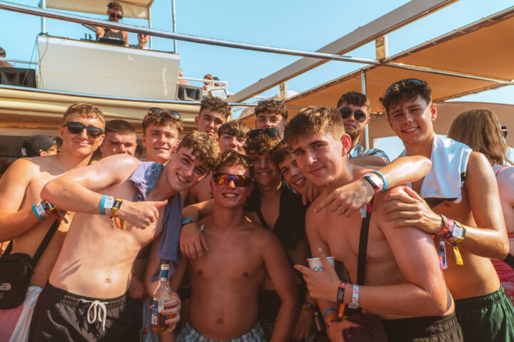 Zante Pukka Up Boat