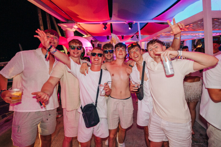 Agenda White Party Kavos - What to Wear