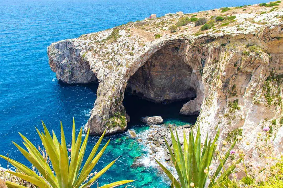 blue-grotto-in-malta